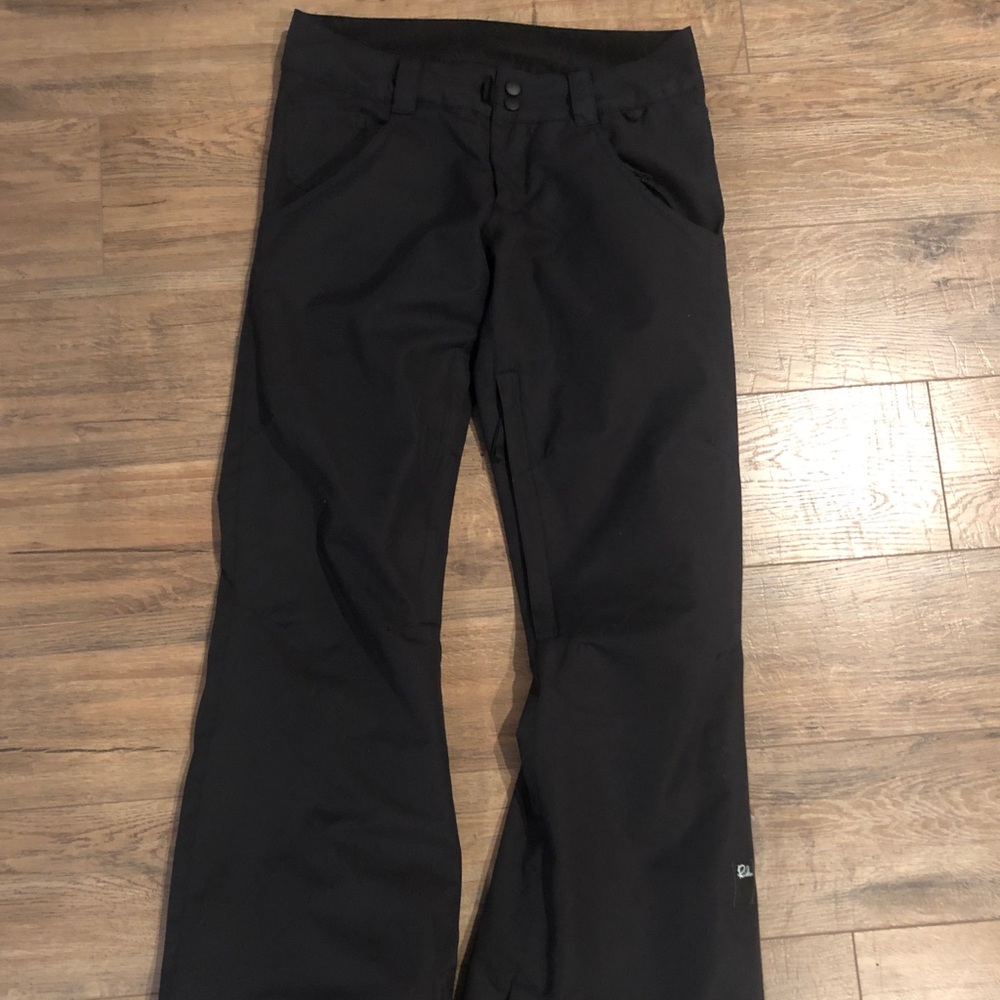 Black ride snowboard and ski pants